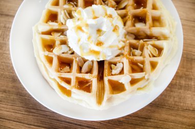 Krem karamel gözleme