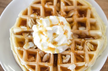 Krem karamel gözleme