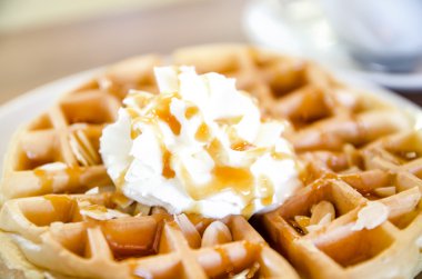 Krem karamel gözleme