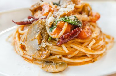 Domates soslu spagetti.