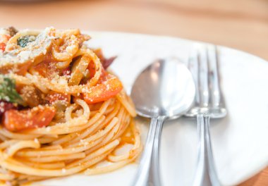 Domates soslu spagetti.