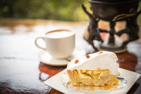 Cup of Coffee with cake — Stock Photo, Image