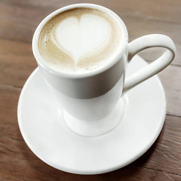 Tasse Latte mit Kunst-Kaffee — Stockfoto