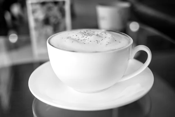 Чашка кофе с капучино — стоковое фото