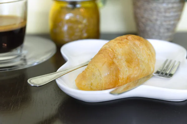 Coffee break with french croissant — Φωτογραφία Αρχείου