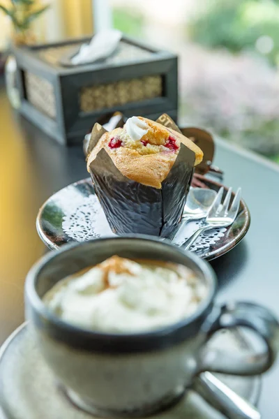 Espresso coffee with blueberry muffin — Stok fotoğraf