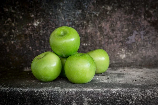 Composition pommes vertes — Photo