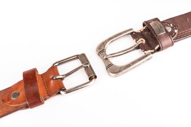 Kemer tokası birimiyle izole