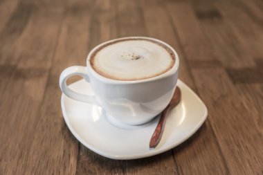 Bir fincan cappuccino kahve.