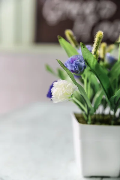 Decorazione fiori artificiali — Foto Stock