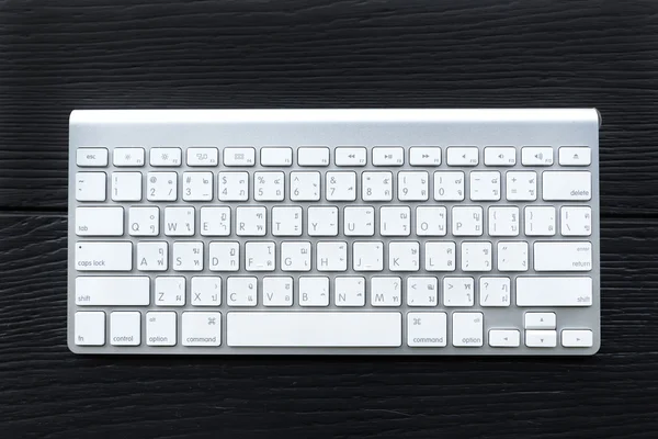 Une vue ariale d'un clavier sans fil iMac — Photo