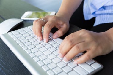 iMac kablosuz klavye