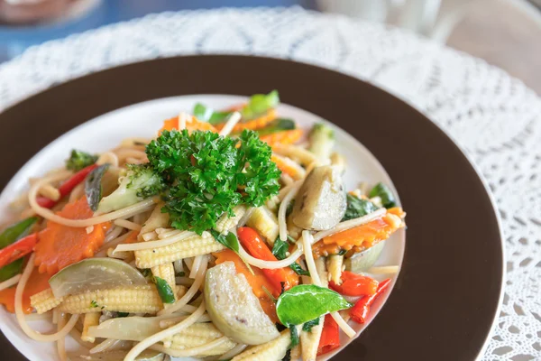 Dish of spaghetti with Vegetables — Stock Photo, Image