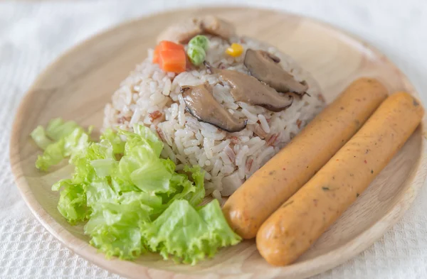 Salchicha vegetariana con arroz — Foto de Stock