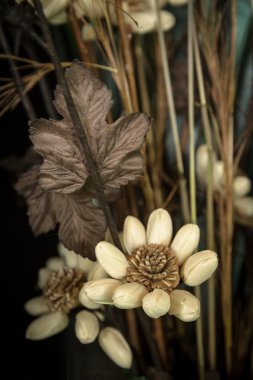 Dekorasyon yapay çiçekler