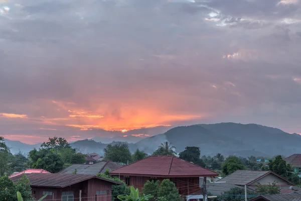 Casa Pôr Sol Paisagem Com Vista Para Casa Pôr Sol — Fotografia de Stock