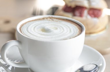 sıcak kahve karamel macchiato, karamel macchiato