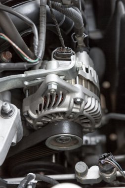 bir araba motorunun ayrıntıları