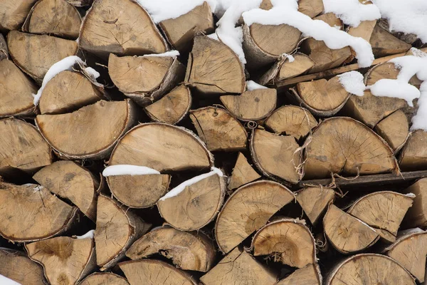 Bir Huş Ağacı Yığını Köyün Sobasını Yakmak Için Kış Için — Stok fotoğraf