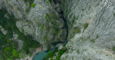 Türkiye 'nin Kemer kentindeki Goynuk Kanyonu destanının havadan çekimi.