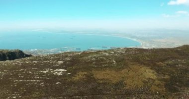 Hava görüntüsü. Destansı Masa Dağı Açılışı. Güney Afrika, Cape Town.