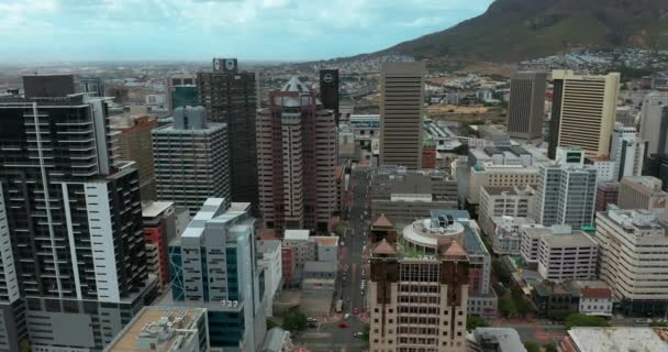 Vista aérea. Centro de negócios da Cidade do Cabo. — Vídeo de Stock