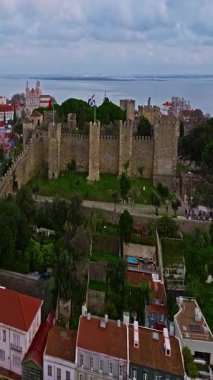 Lizbon, Portekiz 'deki Sao Jorge Kalesi' nin hava görüntüsü.