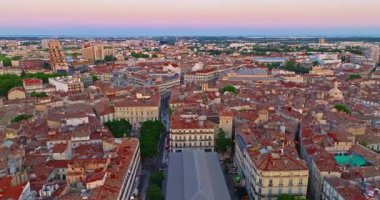 Montpellier, Fransa 'nın havadan görünüşü. Montpellier şehir merkezinin havadan çekilmiş görüntüsü..