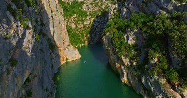 Fransa 'nın güneyindeki Verdon Boğazı' nın havadan görünüşü.