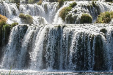Zadar Hırvatistan yakınlarındaki doğa parkında Krka şelaleleri
