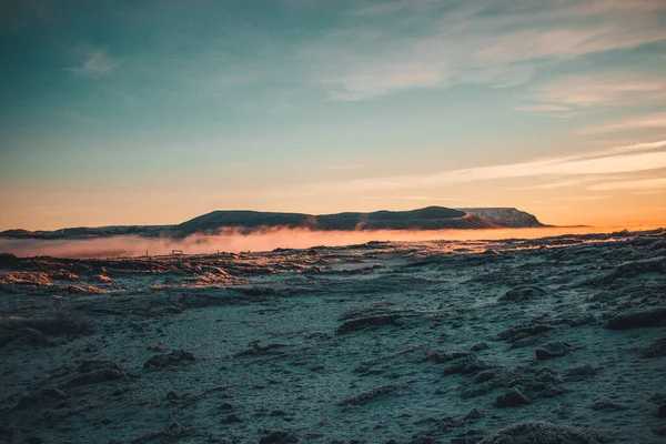 Gün batımında Vulcano, Mvatn Bölgesi, İzlanda