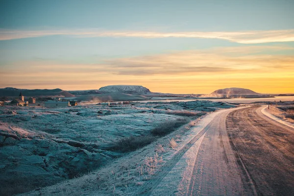 İzlanda, Mvatn Bölgesi 'nde kışın başlangıcı
