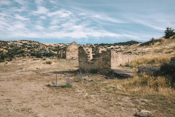 Cromwell, Yeni Zelanda 'da terk edilmiş altın madencisi köyü.