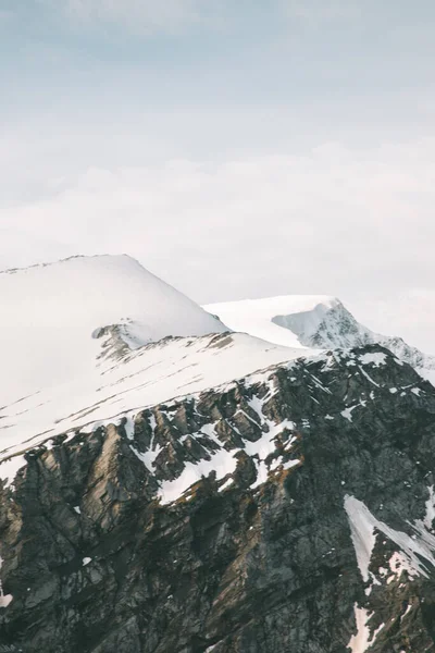 Günbatımından önce Şelale 'den görüntü, Rees-Dart Treni, Yeni Zelanda 
