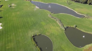 Kuşlu göller. Golf sopası hava görüntüsü