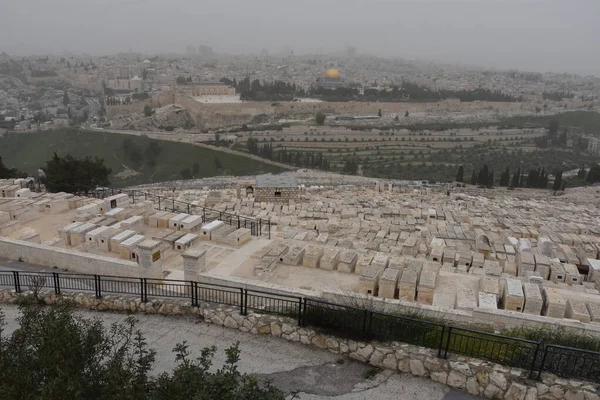 Jerusalém Israel Março 2021 Vista Cidade Velha Mesquita Dia Nebuloso — Fotografia de Stock