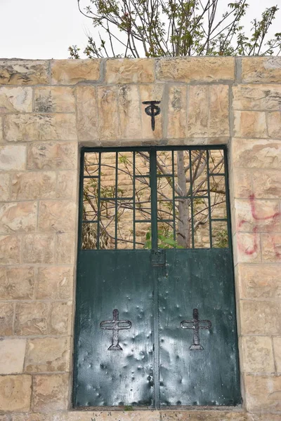 Jerusalem Israel March 2021 Metal Green Old Wall White Bricks — Stock Photo, Image