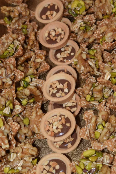 Cukrářské Koláčky Pistáciemi Čokoládou Kvalitní Fotografie — Stock fotografie