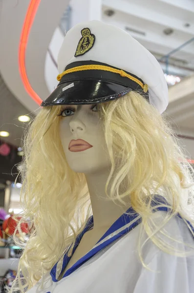 Figurína dívka v moři cap pro karneval — Stock fotografie
