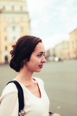 Bir kızın portresi.