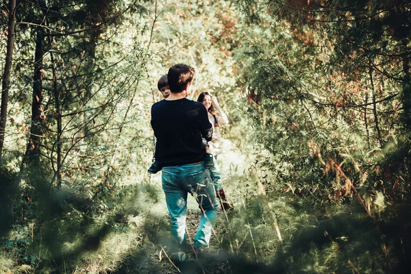 Mutter Vater und Sohn — Stockfoto