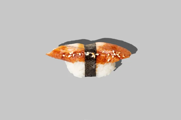 Nigiri Sashimi Sushi Isolerad Grå Bakgrund Marinerad Och Rökt Med — Stockfoto