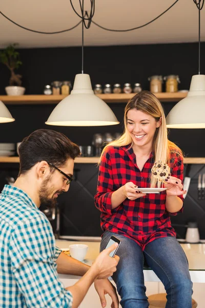 Pausa caffè a casa — Foto Stock