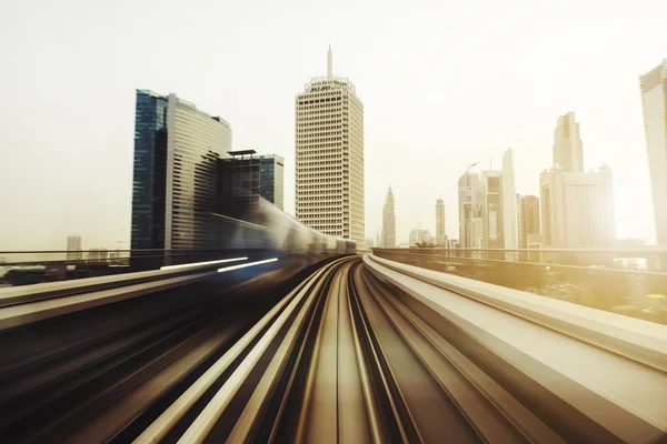 Movimento de metrô em Dubai — Fotografia de Stock