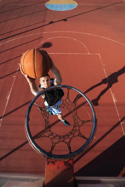 Slum dunk acción ! — Foto de Stock