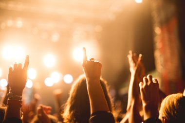 Ellerinizi çırpın