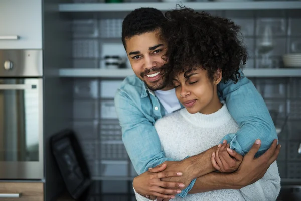 Einen zarten Moment teilen — Stockfoto