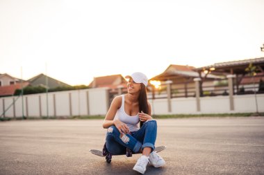 Bir cep telefonuna mesaj