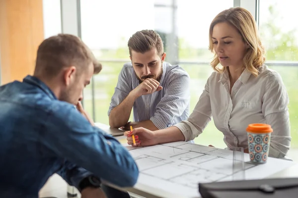 Equipo de arquitectos — Foto de Stock