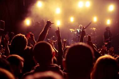 Ellerinizi çırpın